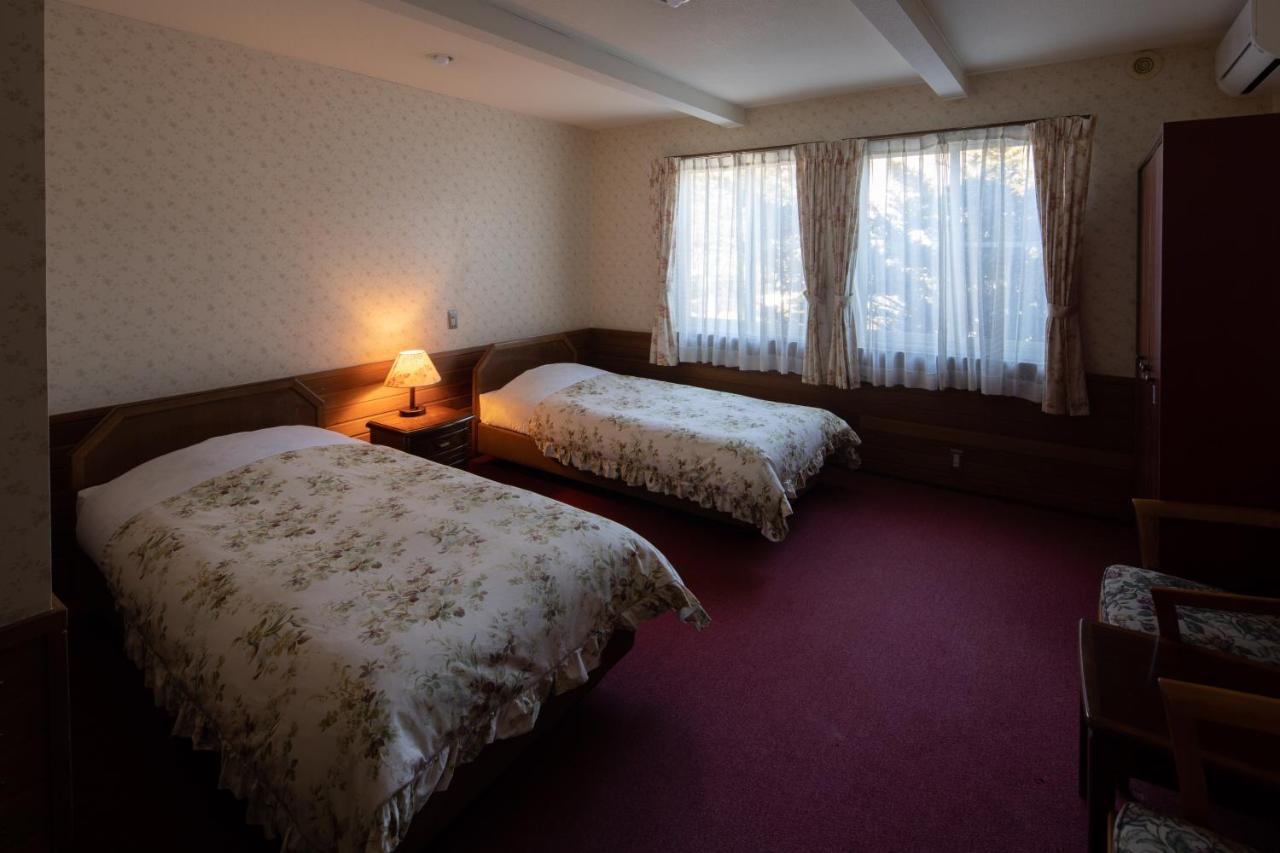 Pension Candytuft Karuizawa Exterior photo